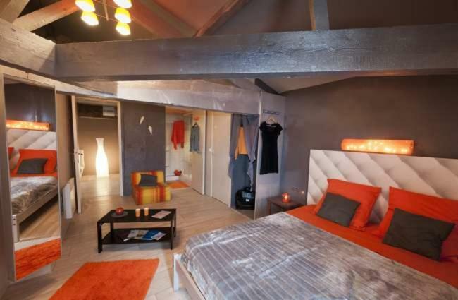Le Logis Du Medoc Hotel Saint-Yzans-de-Medoc ภายนอก รูปภาพ