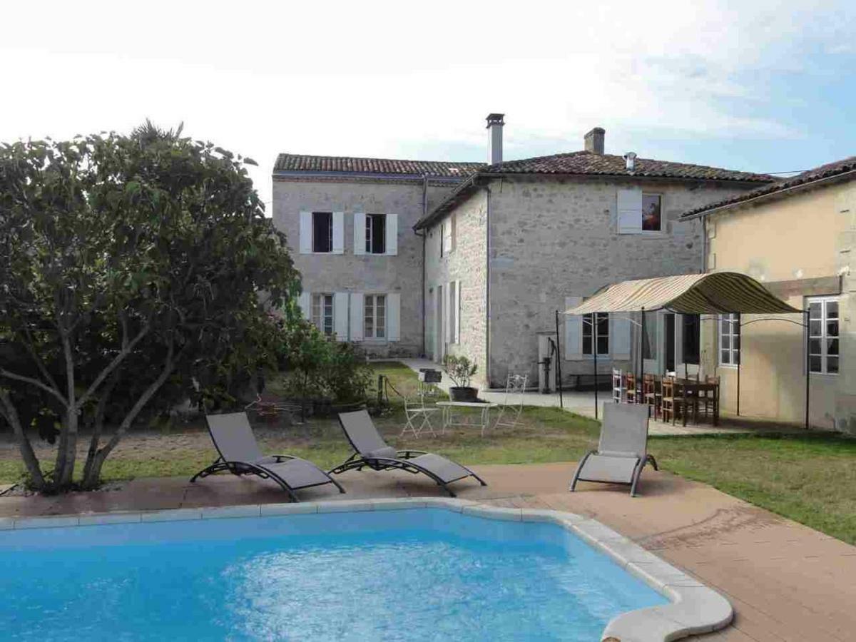 Le Logis Du Medoc Hotel Saint-Yzans-de-Medoc ภายนอก รูปภาพ