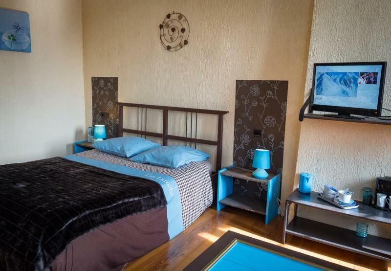 Le Logis Du Medoc Hotel Saint-Yzans-de-Medoc ภายนอก รูปภาพ